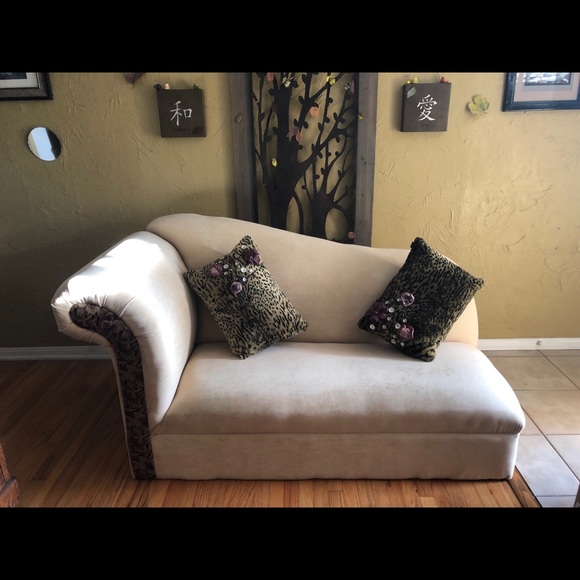 Custom made fainting couch - Picture 5 of 5